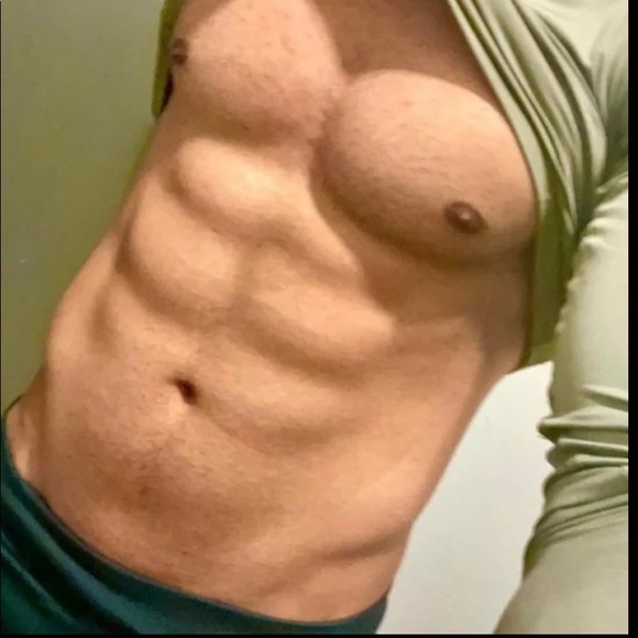 Meet this Posher - Picture 1 of 2